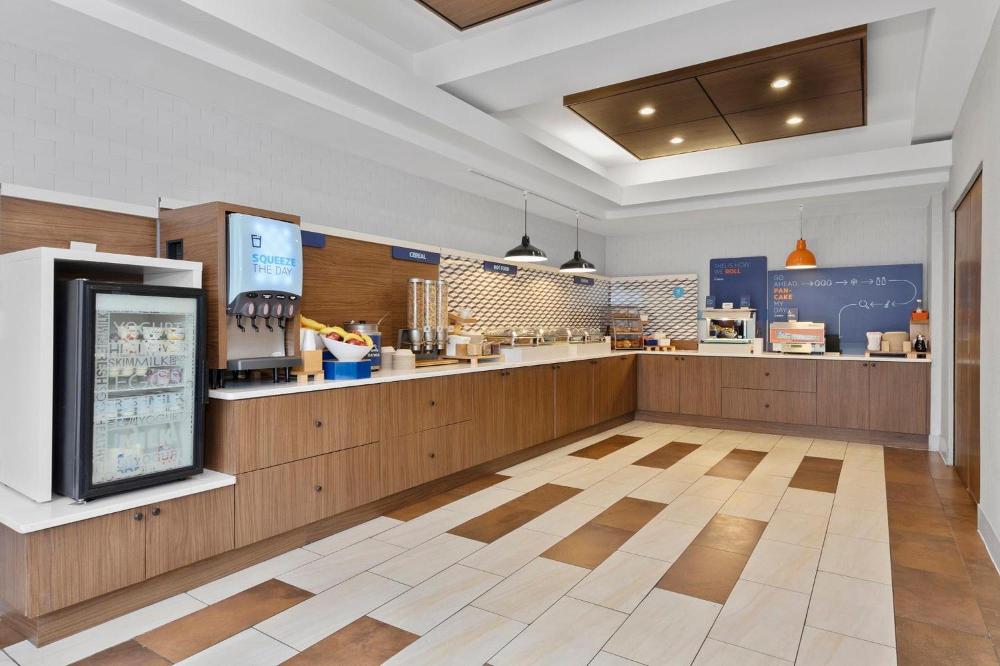 Holiday Inn Express Hotel & Suites West Coxsackie By Ihg Exterior photo