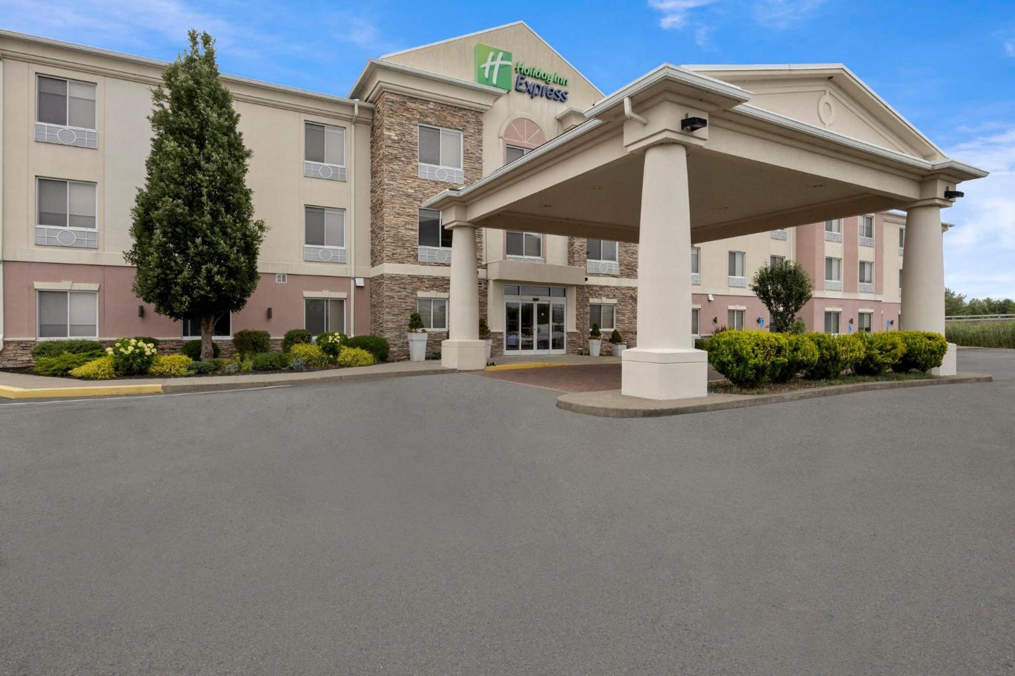 Holiday Inn Express Hotel & Suites West Coxsackie By Ihg Exterior photo